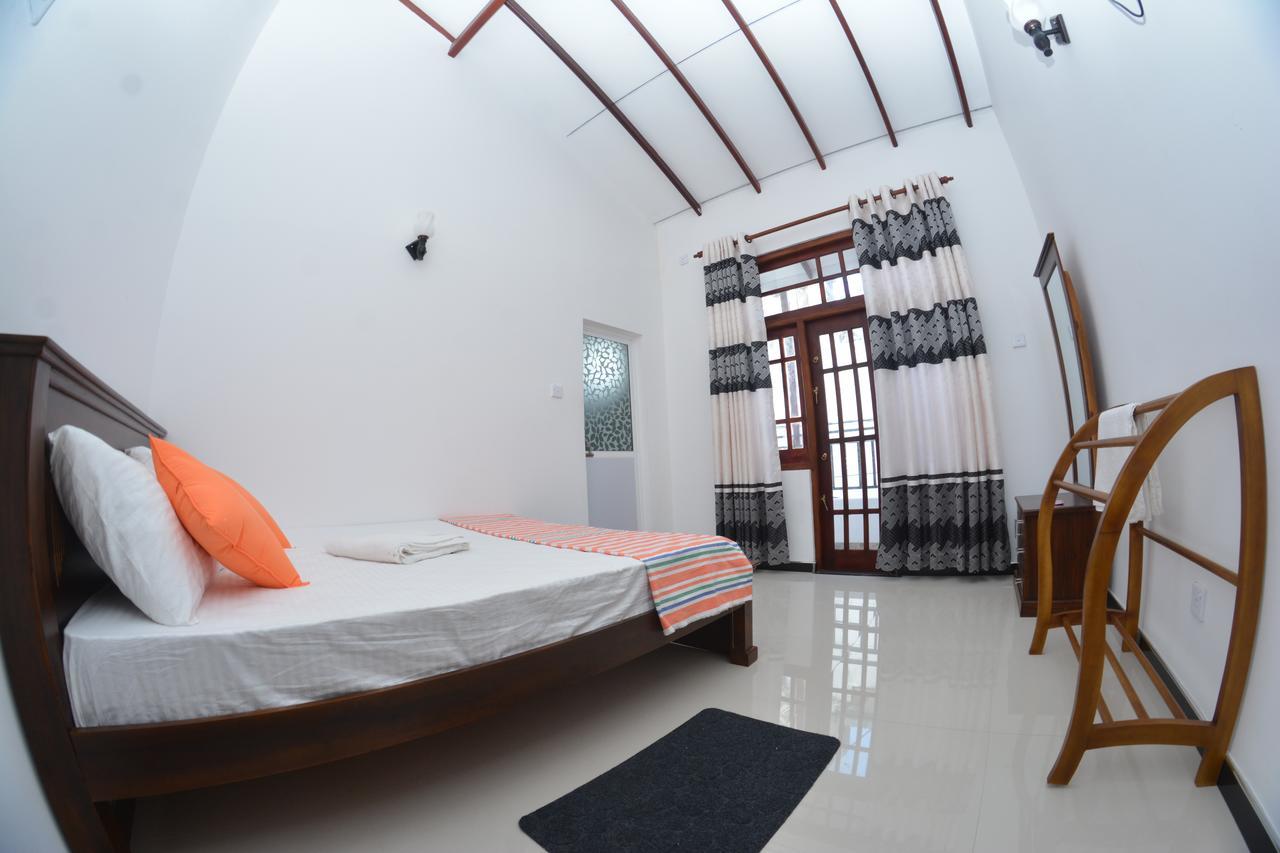 Reshani Guest House เนกอมโบ ภายนอก รูปภาพ