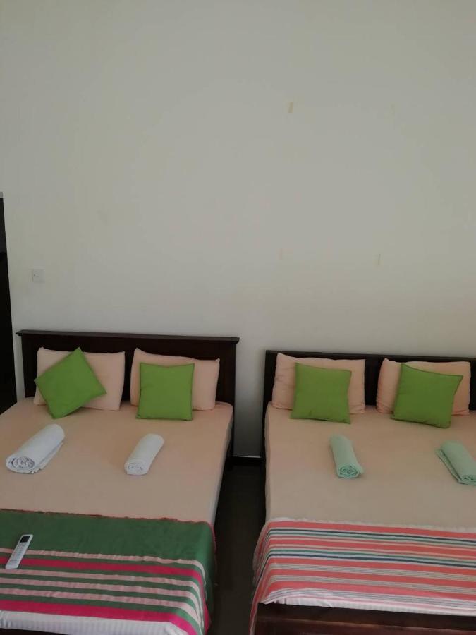 Reshani Guest House เนกอมโบ ภายนอก รูปภาพ