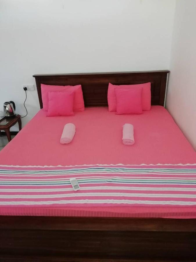 Reshani Guest House เนกอมโบ ภายนอก รูปภาพ