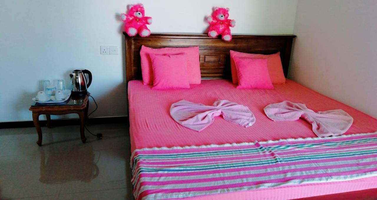 Reshani Guest House เนกอมโบ ภายนอก รูปภาพ